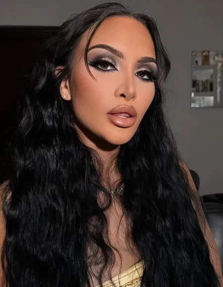 Lauren Tyler 🫦 profile photo