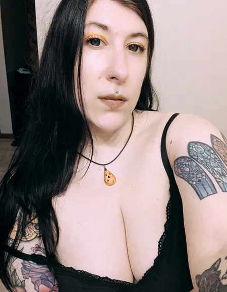 Miss Valentine profile photo