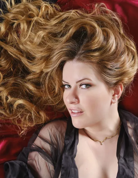 Jacquelyn Velvets profile photo