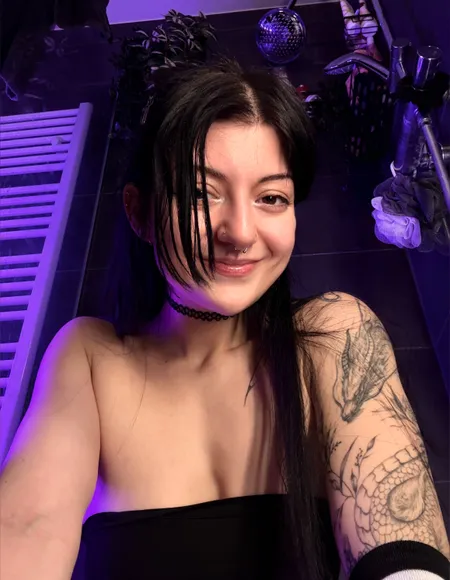 jenna ‧₊˚ ⋅ profile photo