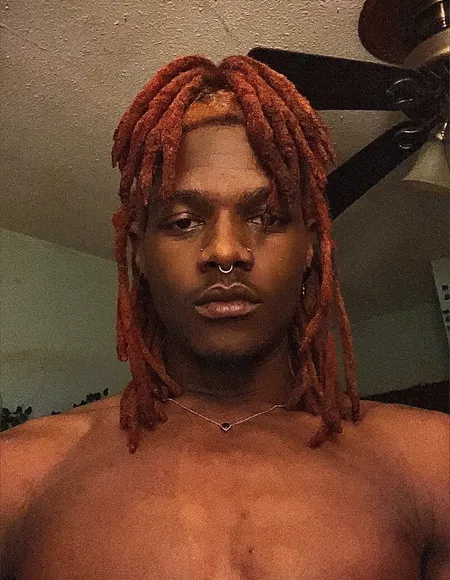 𝑀𝐼𝒮𝒯𝐸𝑅𝒜𝐹𝑅𝒪𝒟𝐼𝒯𝐸♑︎ profile photo