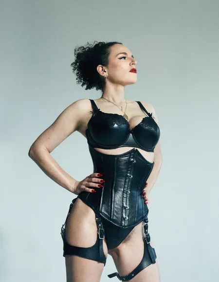 Dominatrix Femdom Mistress Blunt profile photo