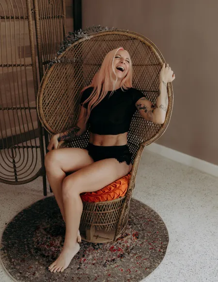 MistressVia54 profile photo