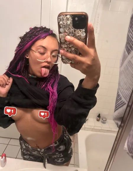 jazzy 🖤🐼 profile photo