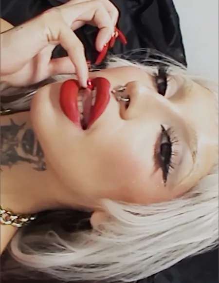 Mistress profile photo