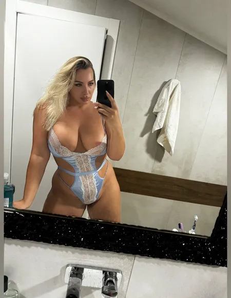 โญ Monika โญ profile photo