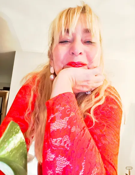 Tina over50 ๐ profile photo