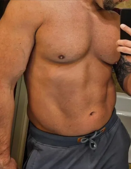 Muscle Showing Off profile photo