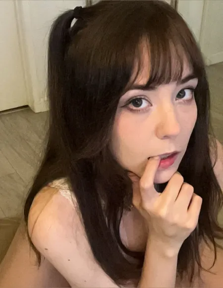lia profile photo
