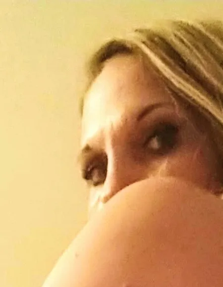 mylittlsecret22 profile photo