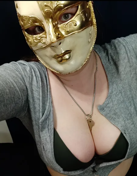 MyMaskedMistress profile photo