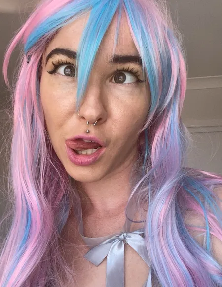 Naughty Ester profile photo