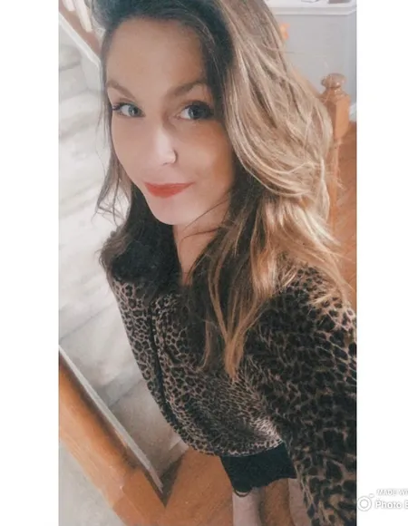 Nikkiswings  (cuckold) (hot wife) profile photo