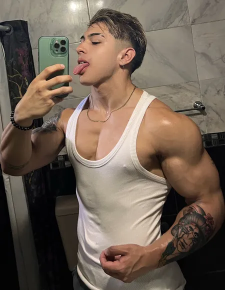 Nicolas profile photo