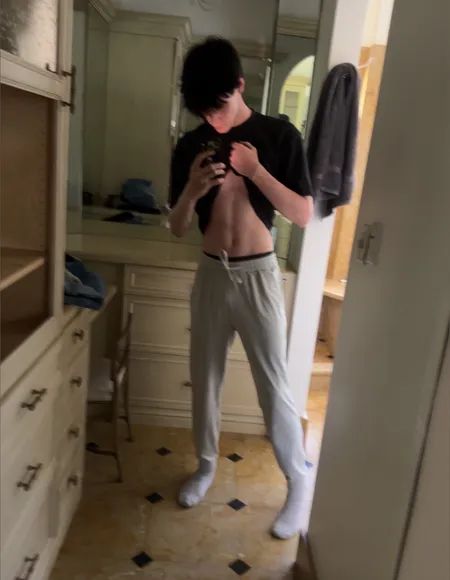 Nicholas profile photo