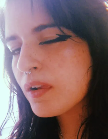 Nina BlueRobin profile photo