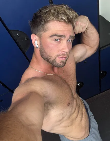 Noah Charles profile photo