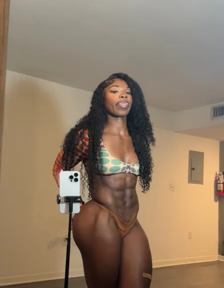 Nola Muscle Mami profile photo