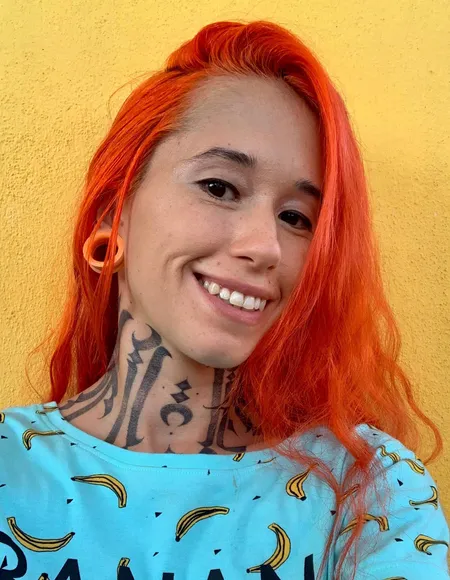 Nora Redmain FREE profile photo