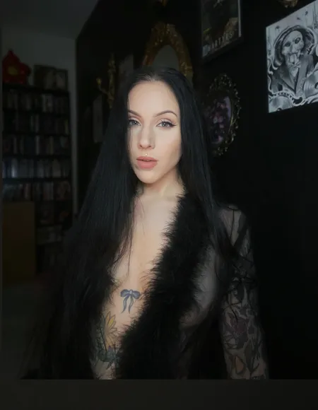 Gray profile photo