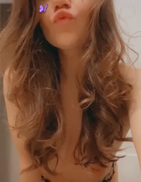 NotSoLonelyGirl profile photo
