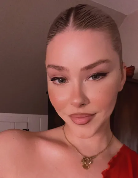 Nova van Gogh profile photo