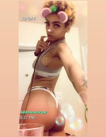 The Nudist Queen profile photo