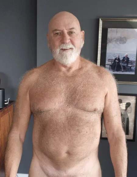 Older.butwiser profile photo