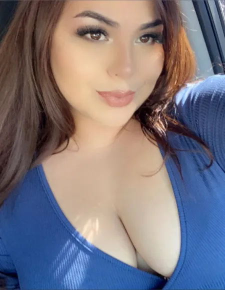 RealHotWifeAmara profile photo
