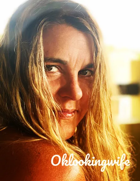 Oklookingwife profile photo