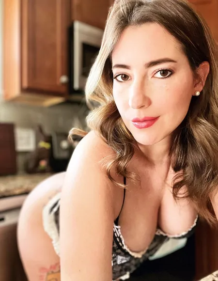 Not your average Milf 😈 profile photo
