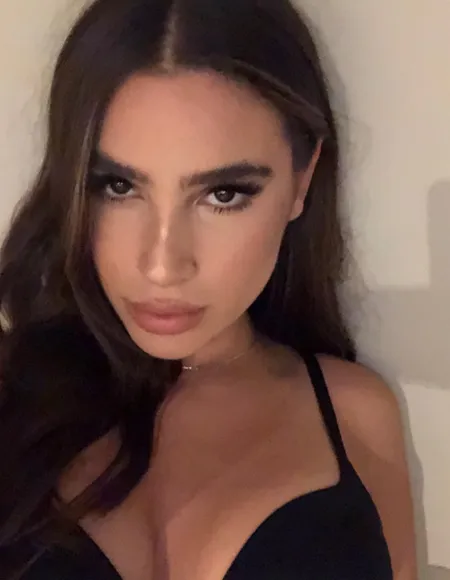 val profile photo