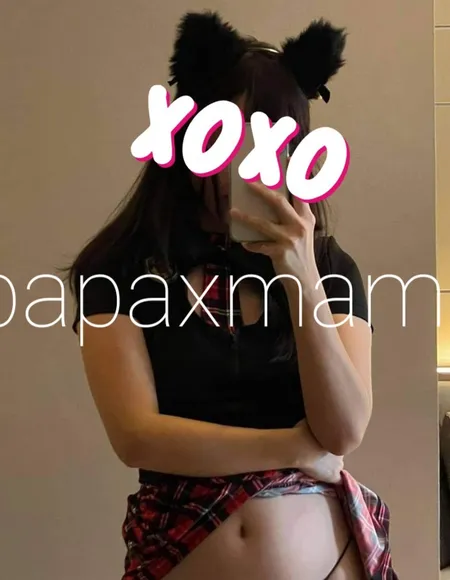 papaxmama profile photo