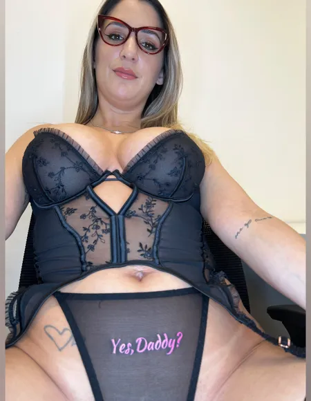 Pina Wiley FREE PAGE 🍍💦 profile photo