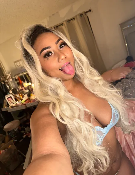 Call me Jewel 💕🌸💎 profile photo