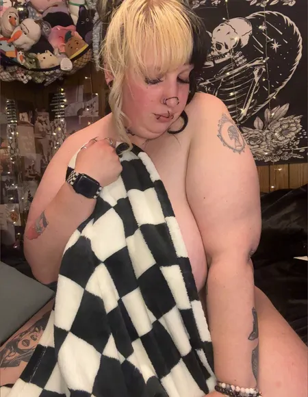 Lydia Goth babe VIP profile photo