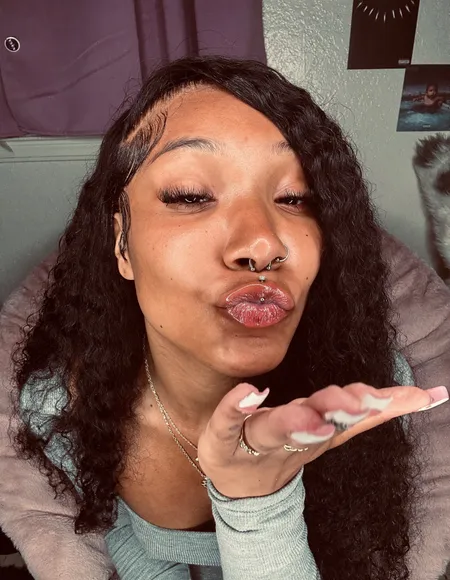 Terri 💋 profile photo