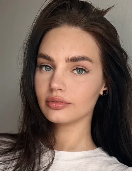 PolinaArt🍒 profile photo
