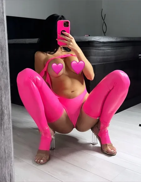 Pretty in Pink 💗 TOP 0.2% profile photo