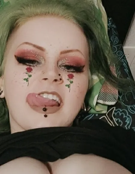 Ash Brat XXX 💦 VIP Only 🖤 Goth Waifu Pet profile photo