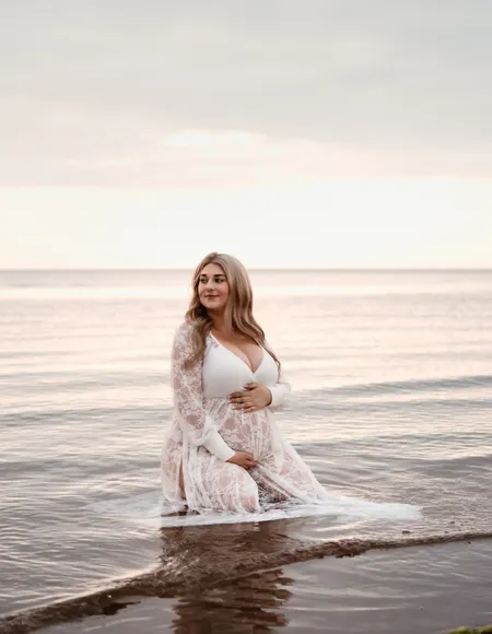 Coconut Queen 👸 🥥 PREGNANT profile photo
