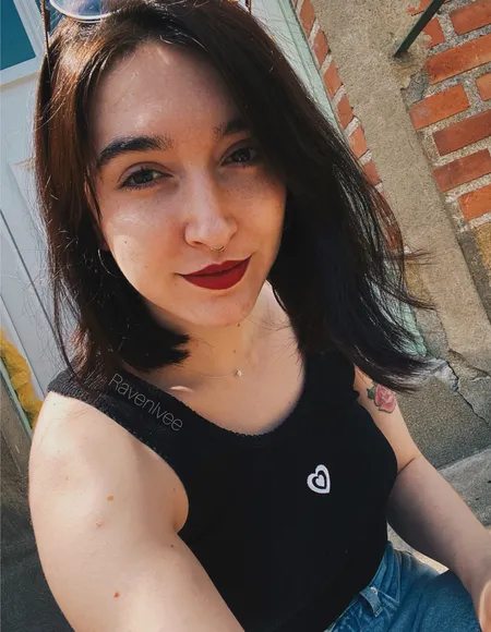 Ravenivee profile photo