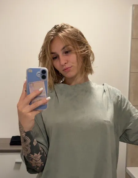 Rebecca Storm profile photo