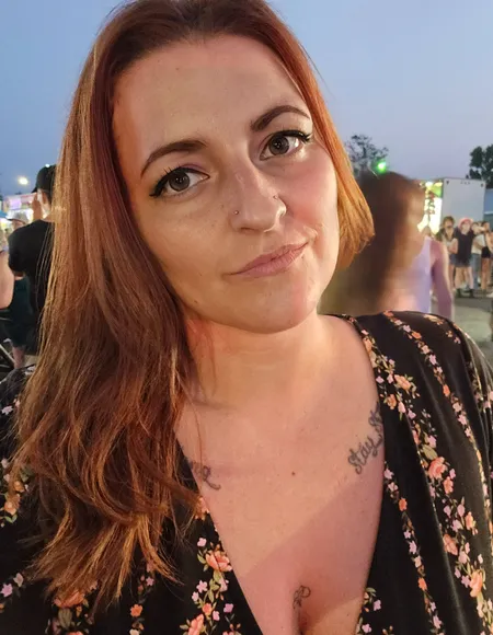 Redhotmeg profile photo