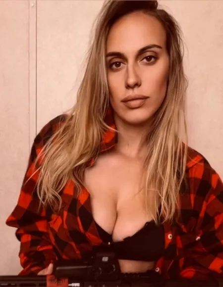 Renee🍑 profile photo