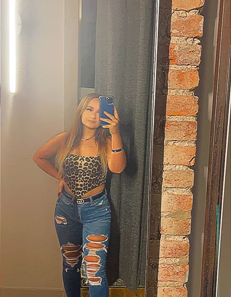 Riley Morgan profile photo