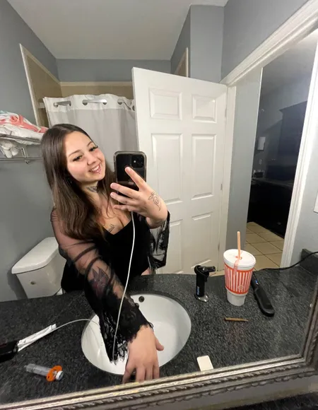 rosaleaa profile photo