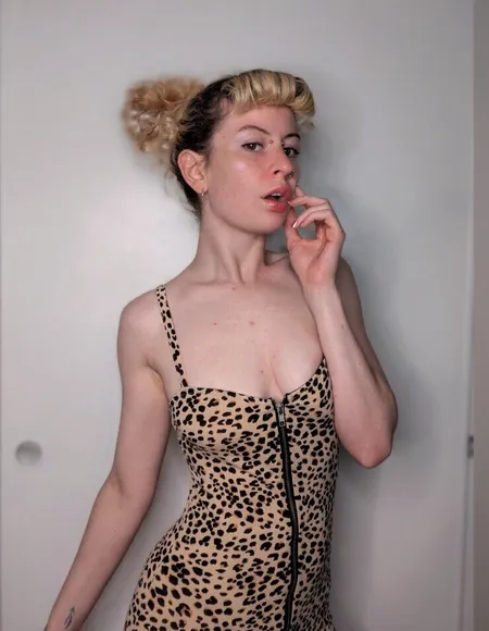 Bimbo Pixie Dream Girl profile photo