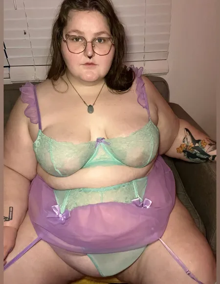 Rose Gold Baby profile photo