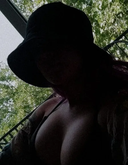Roxanne profile photo
